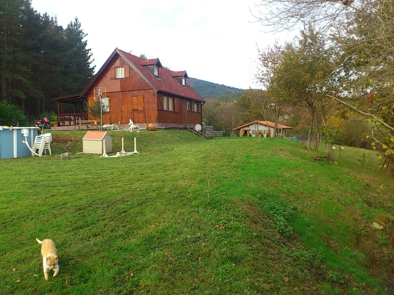 Tirolesa A 10 Km De Bakio En Parcela Privada Chalet